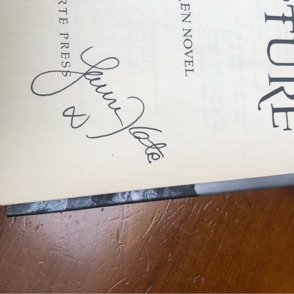 Rapture by Lauren Kate - Autographed Copy - first edition hardcover copy - - Picture 5 of 9